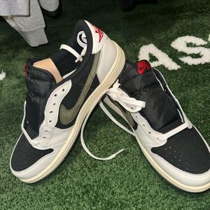 Travis Scott Olive Green